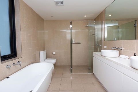 The Penthouse - Australia Accommodation 16
