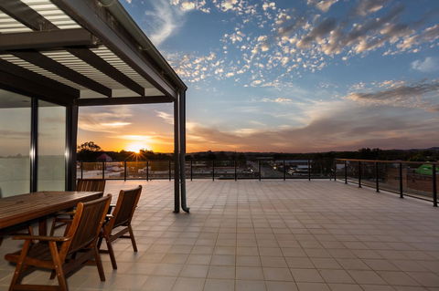 The Penthouse - Australia Accommodation 0
