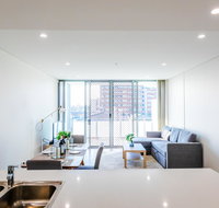 Near train station new 2 BR apt/free parking - Australia Accommodation