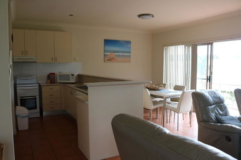 Beaches Apartments Merimbula - Australia Accommodation 17