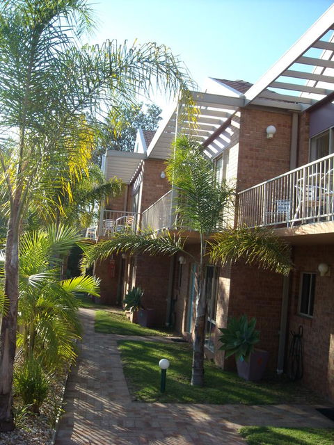 Beaches Apartments Merimbula - Australia Accommodation 3