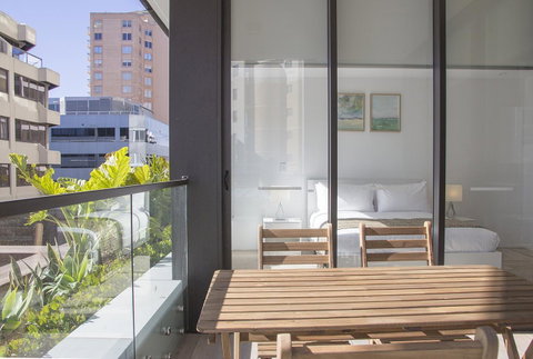 Cozy Apartment With Harbour Bridge View In Bondi - Australia Accommodation 6