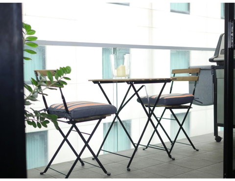 Urban Loft Close To Sydney Hot Spots - Australia Accommodation 10