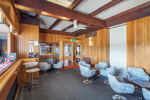 Black Dolphin Resort Motel & Apartments - Australia Accommodation 35