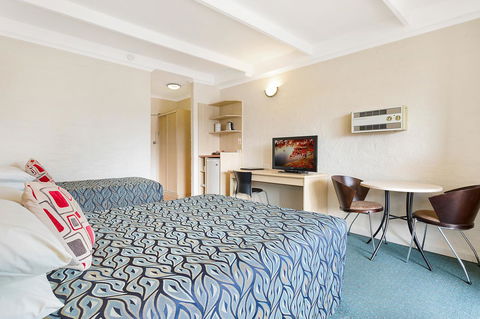 Black Dolphin Resort Motel & Apartments - Australia Accommodation 10