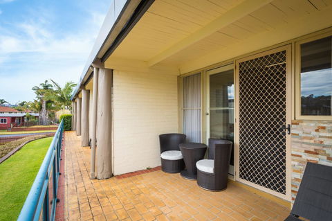Black Dolphin Resort Motel & Apartments - Australia Accommodation 8