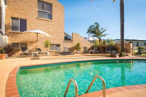 Black Dolphin Resort Motel & Apartments - Australia Accommodation 20