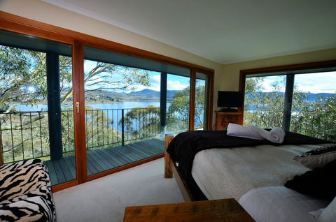 The Point - Exceptional - Australia Accommodation 0