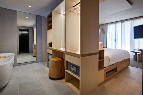 Zara Tower â€“ Luxury Suites And Apartments - Australia Accommodation 1