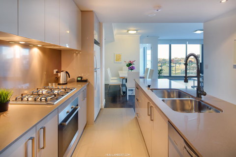 Zara Tower â€“ Luxury Suites And Apartments - Australia Accommodation 26