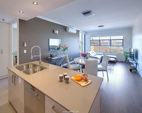 Zara Tower â€“ Luxury Suites And Apartments - Australia Accommodation 31