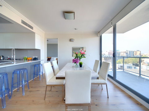 Zara Tower â€“ Luxury Suites And Apartments - Australia Accommodation 10