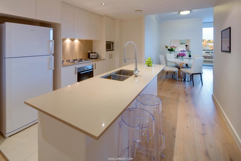 Zara Tower â€“ Luxury Suites And Apartments - Australia Accommodation 33
