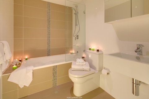 Zara Tower â€“ Luxury Suites And Apartments - Australia Accommodation 22