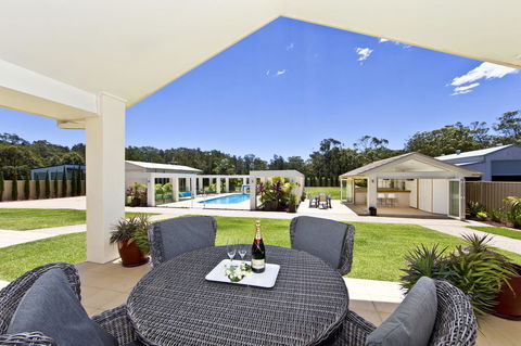 One Mile Mansion - Private Coastal Retreat FREE FAMILY ADVENTURE PASS - Australia Accommodation 1