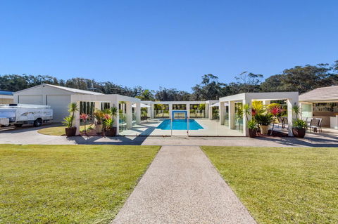 One Mile Mansion - Private Coastal Retreat FREE FAMILY ADVENTURE PASS - Australia Accommodation 20