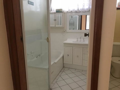 Pinny Paradise - Australia Accommodation 9