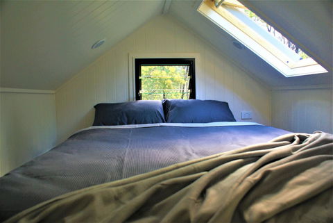 Christopher Tiny House - Australia Accommodation 7