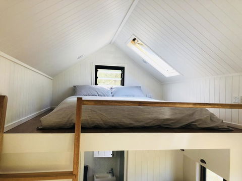 Christopher Tiny House - Australia Accommodation 3