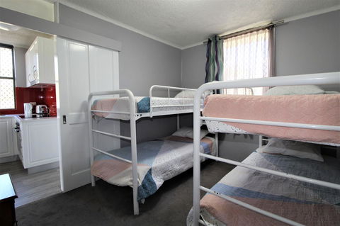 Beachfront 3, 25 Willow Street - Australia Accommodation 10