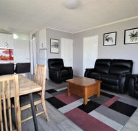 Beachfront 3 25 Willow Street - Australia Accommodation