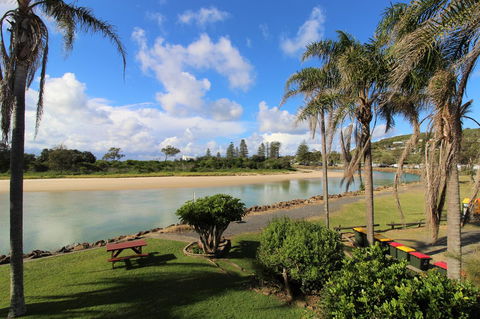 Beachfront 3, 25 Willow Street - Australia Accommodation 8