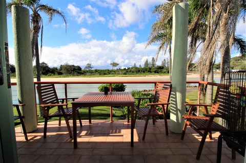 Beachfront 3, 25 Willow Street - Australia Accommodation 4