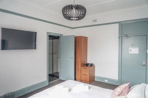 Oasis On Beamish Hotel - Australia Accommodation 20