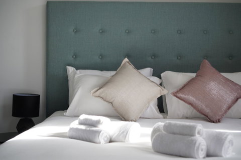 Oasis On Beamish Hotel - Australia Accommodation 2