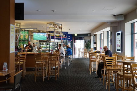 Oasis On Beamish Hotel - Australia Accommodation 26