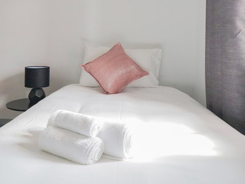 Oasis On Beamish Hotel - Australia Accommodation 7