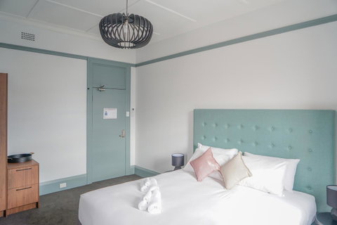 Oasis On Beamish Hotel - Australia Accommodation 8