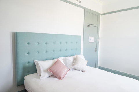 Oasis On Beamish Hotel - Australia Accommodation 23