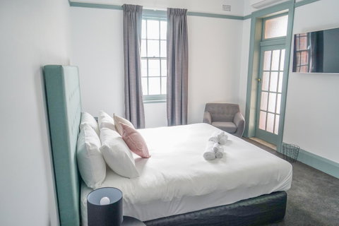 Oasis On Beamish Hotel - Australia Accommodation 3