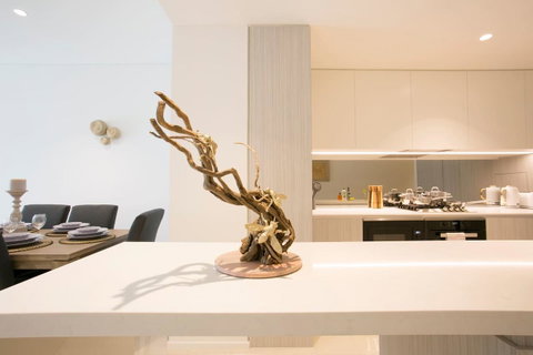 Newly Settled Three Bedrooms Apartment In CBD - Australia Accommodation 2