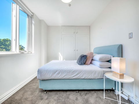Panoramic Harbour Views And Unbeatable Comfort - Australia Accommodation 9