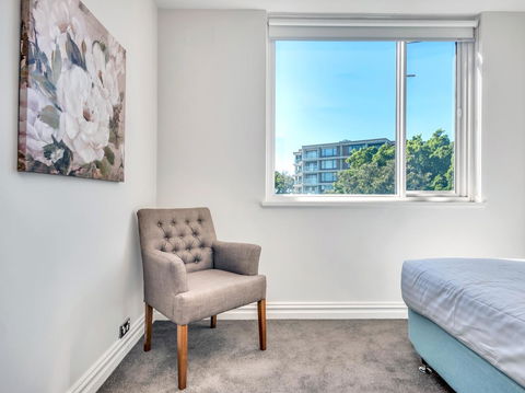 Panoramic Harbour Views And Unbeatable Comfort - Australia Accommodation 13