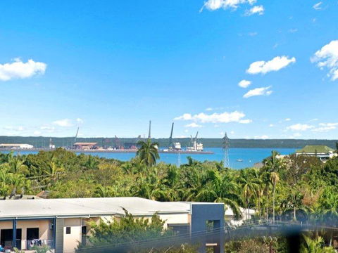 Nomikis\'On The Avenue - Australia Accommodation 15