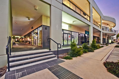 Nomikis\'On The Avenue - Australia Accommodation 8
