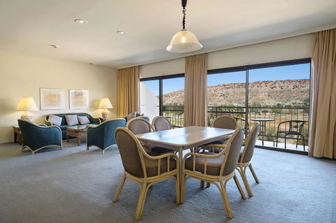 DoubleTree By Hilton Alice Springs - Australia Accommodation 11