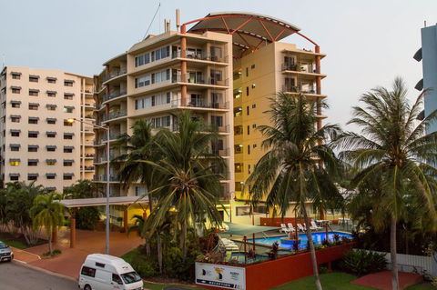 Cullen Bay Resorts - Australia Accommodation 0