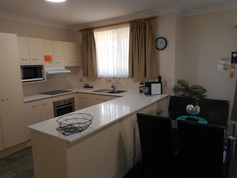 Beaches Serviced Apartments - Australia Accommodation 26