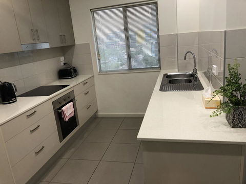 Darwin-Ocean Views, Tropical Getaway, Pool & Aircon - Australia Accommodation 10