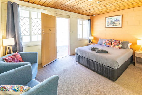 Glen Helen Lodge - Australia Accommodation 15