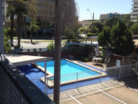 Golden Sands Motor Inn - Australia Accommodation 9