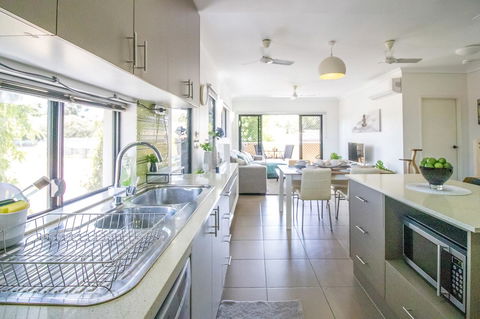 ZEN QUEST - The NOMADS PAD Near Nightcliff Markets & Sunset Foreshore - Australia Accommodation 25