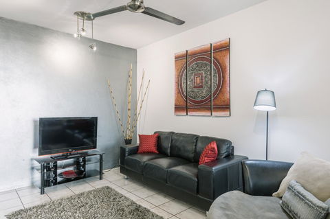 CitySide Apartment - 2 Bedroom With Private Courtyard - Australia Accommodation 1