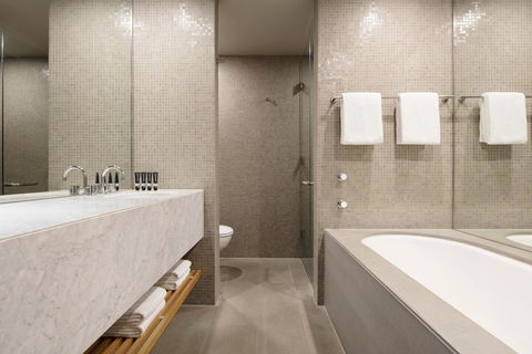 Hotel Realm - Australia Accommodation 14