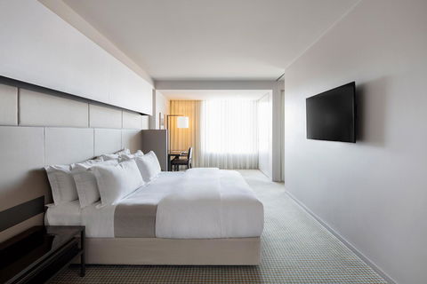Hotel Realm - Australia Accommodation 9