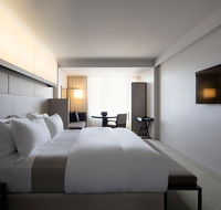 Hotel Realm - Australia Accommodation
